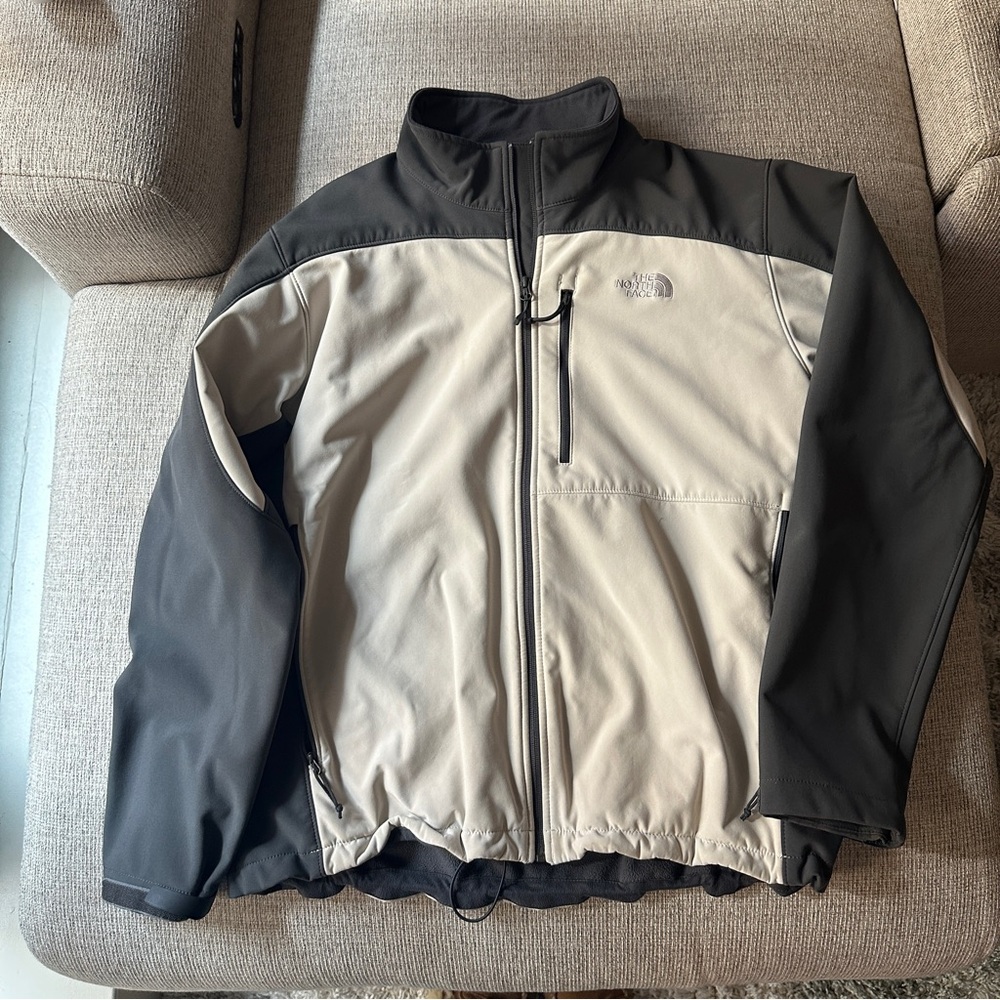 The North Face Men's Grey and White Jacket